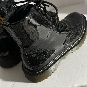 Dr.Martins size 7 good condition.